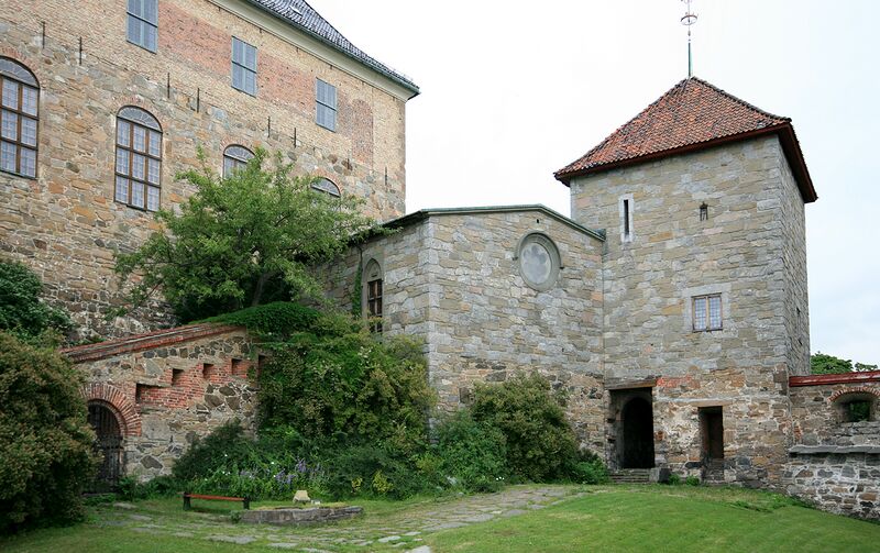 ملف:Mausoleet Akershus.jpg