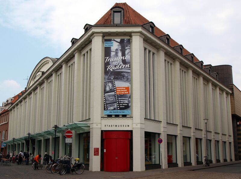 ملف:StadtmuseumMünster 2010.JPG