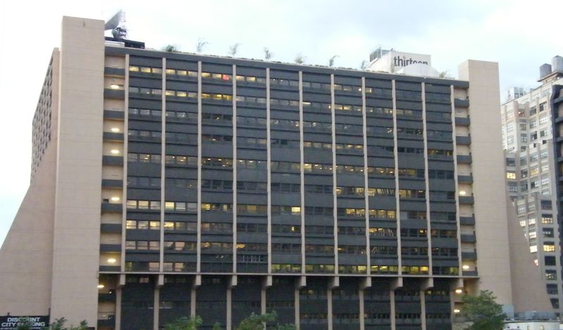 ملف:AP headquarters.jpg