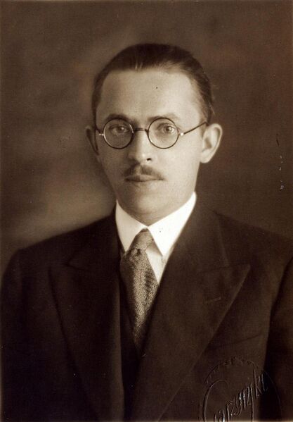 ملف:Adam Vetulani 1934.jpg
