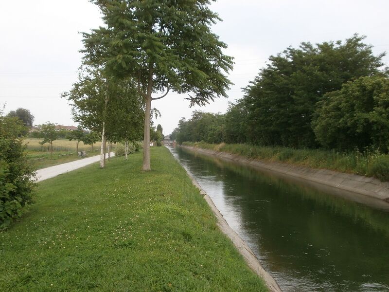 ملف:Canale Villoresi 6.JPG