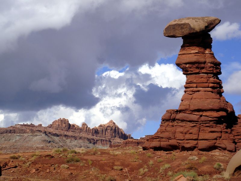 ملف:MoabHoodoo.JPG