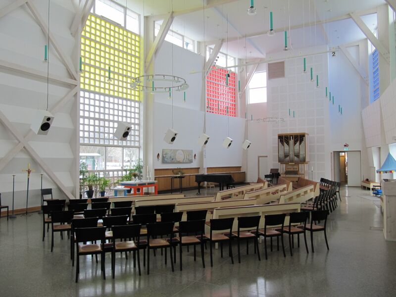 ملف:Viksjö kyrka int01.jpg