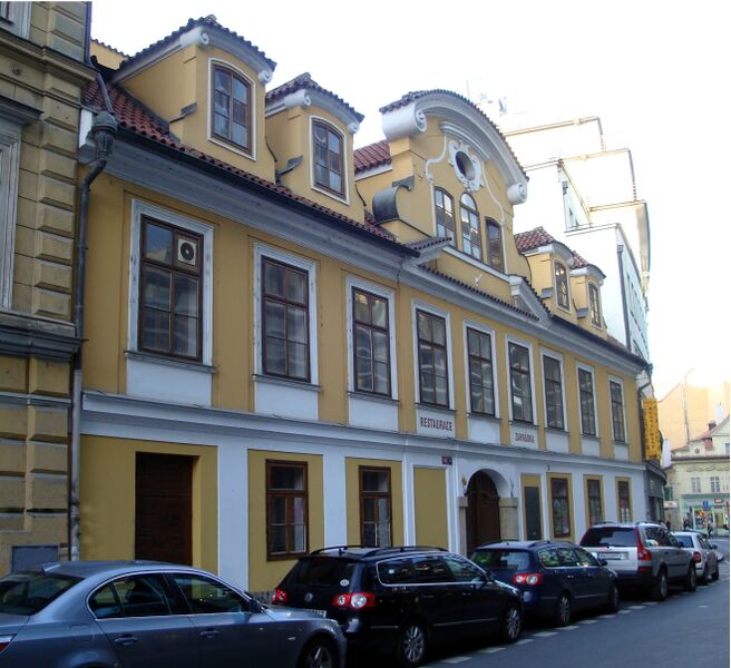 ملف:Zedwitzovský palác Avetinum.JPG