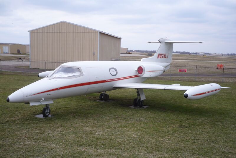 ملف:Air Zoo Learjet II.JPG