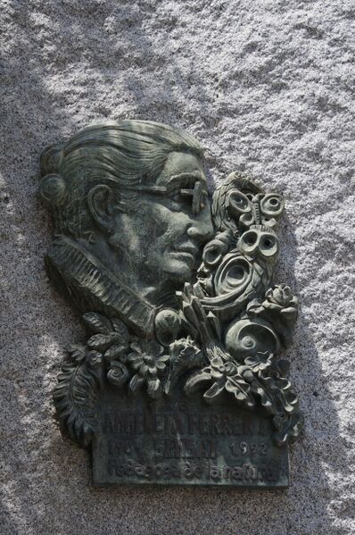 ملف:Angeleta Ferrer de prop.JPG