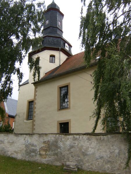ملف:Gera Trebnitz, Kirche (1).JPG