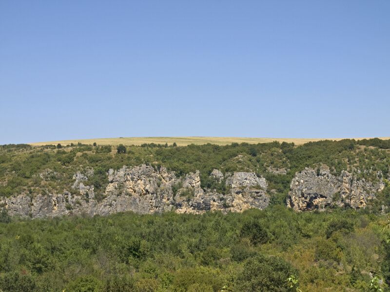 ملف:Rocks in Rusenski Lom.jpg