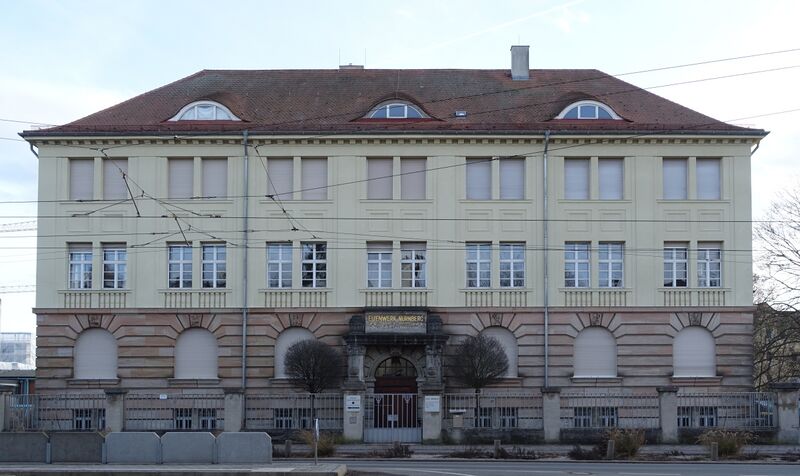 ملف:Tafelwerk-Nürnberg-Äußere Sulzbacherstraße 60 (01).jpg