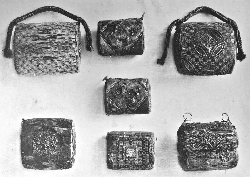 ملف:Shitennoji Monastery Amulet (393).jpg