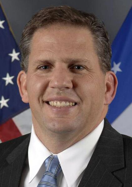 ملف:James F. Geurts (cropped).jpg