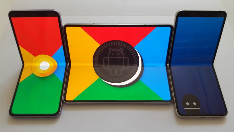 ملف:Foldable smartphone (Android Oreo).jpg