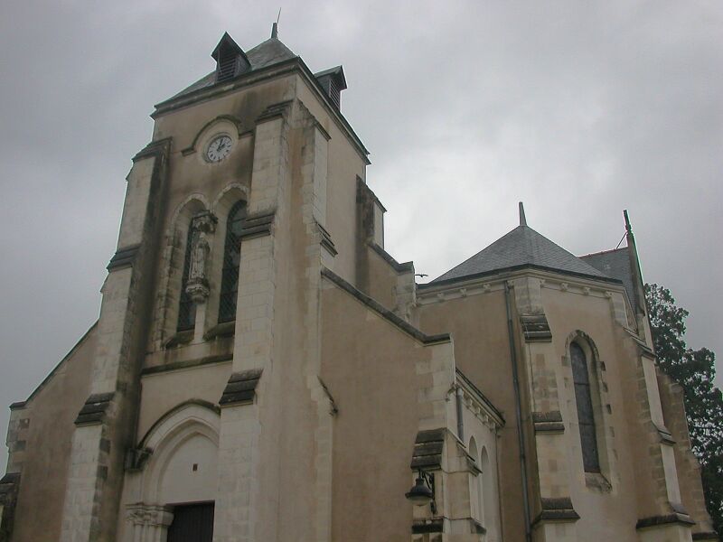 ملف:Puceul église.jpg
