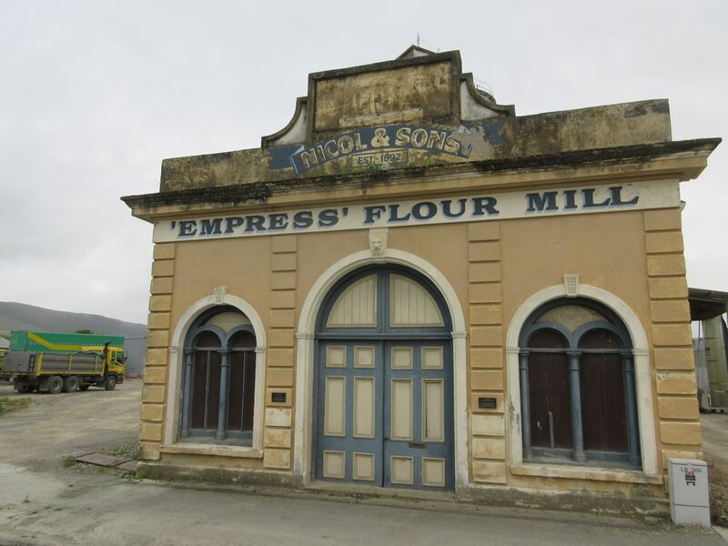 ملف:Waimate - 32095231911.jpg