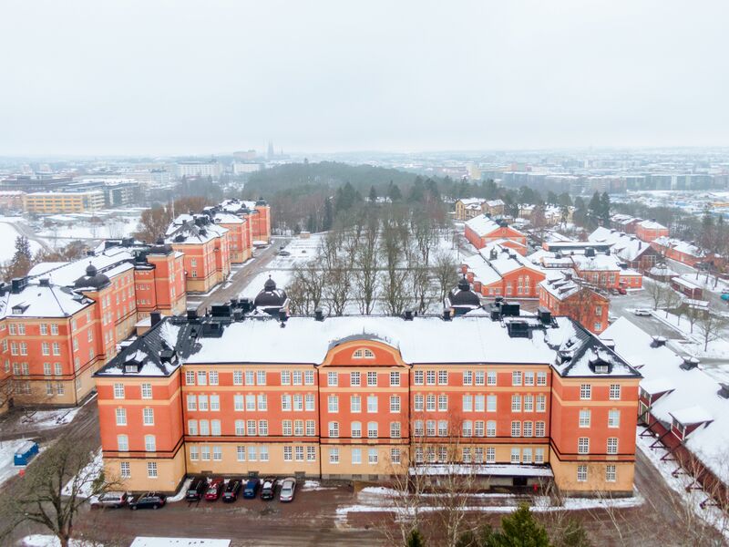 ملف:NTI Gymnasiet Uppsala.jpg