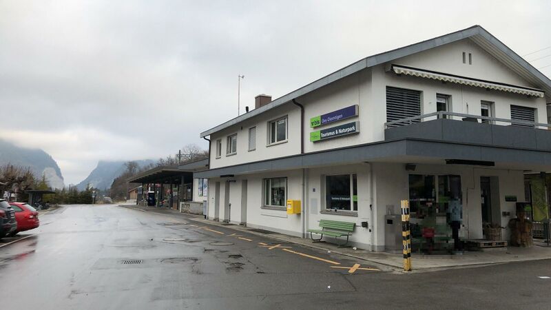 ملف:Oey-Diemtigen railway station.jpg