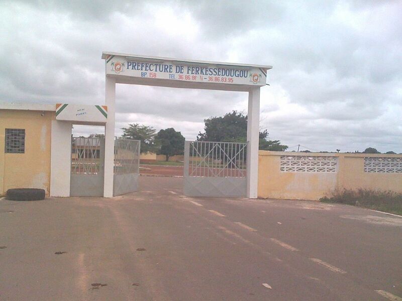 ملف:Prefecture Ferke.JPG