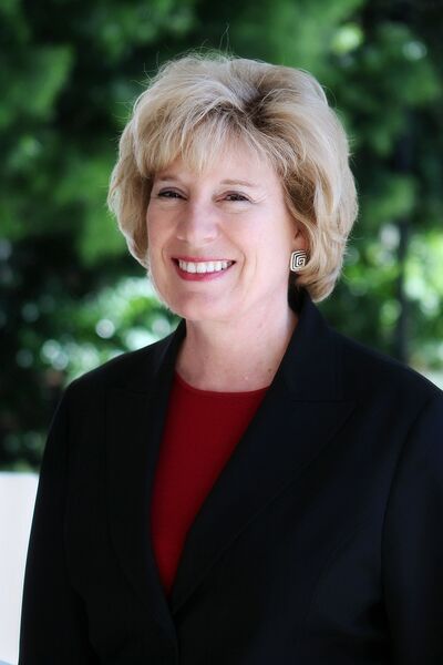 ملف:Senator Jean Fuller.jpg