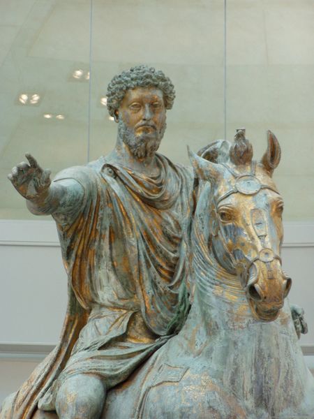 ملف:Statua Marco Aurelio Musei Capitolini Fronte.JPG