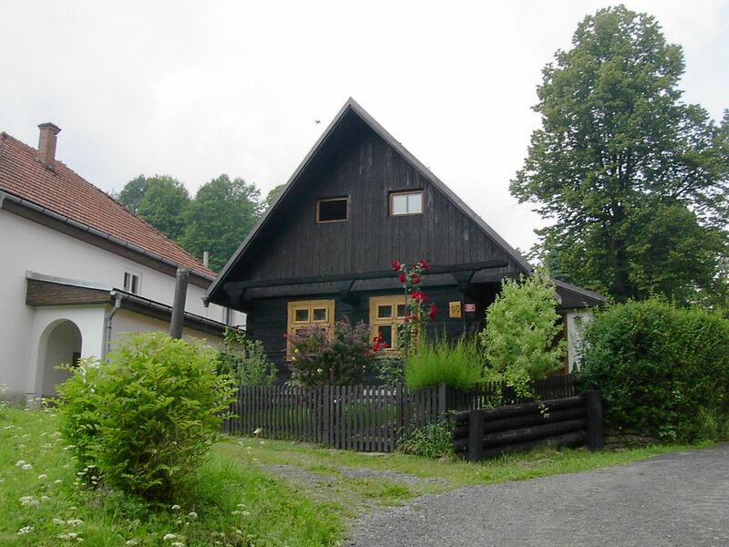 ملف:Valasska senice chalupa.jpg