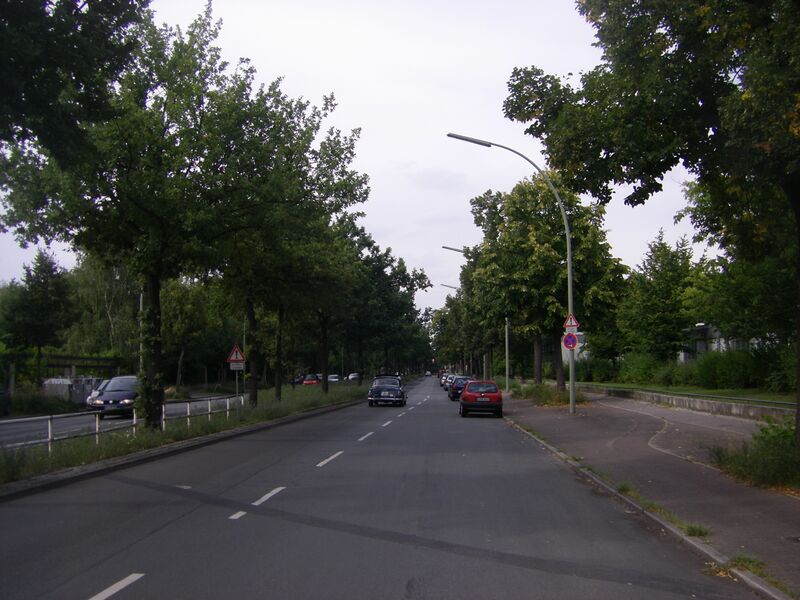 ملف:Berlin-Lankwitz Malteserstraße.JPG
