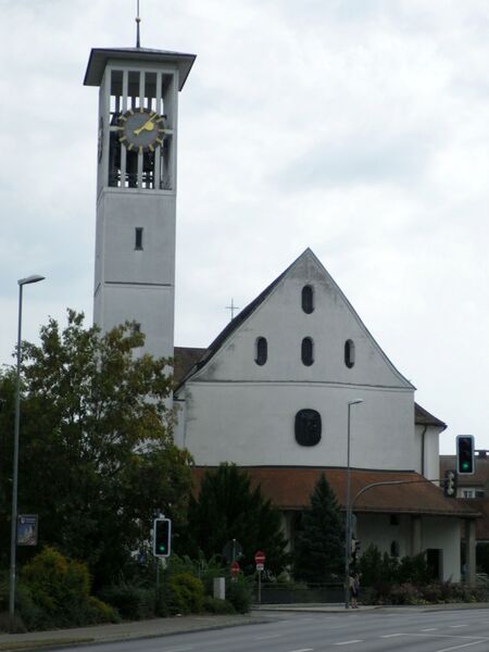 ملف:Kirche Sankt Anton.jpg