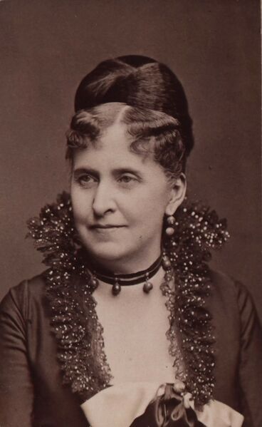 ملف:Marie Straßmann-Damböck (cropped).jpg