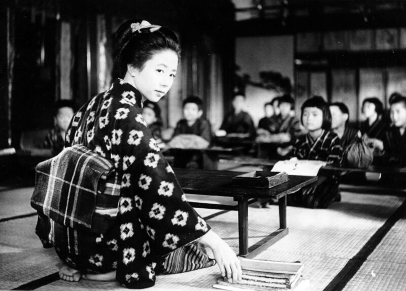 ملف:Nobuko Otowa in Yoakemae.jpg