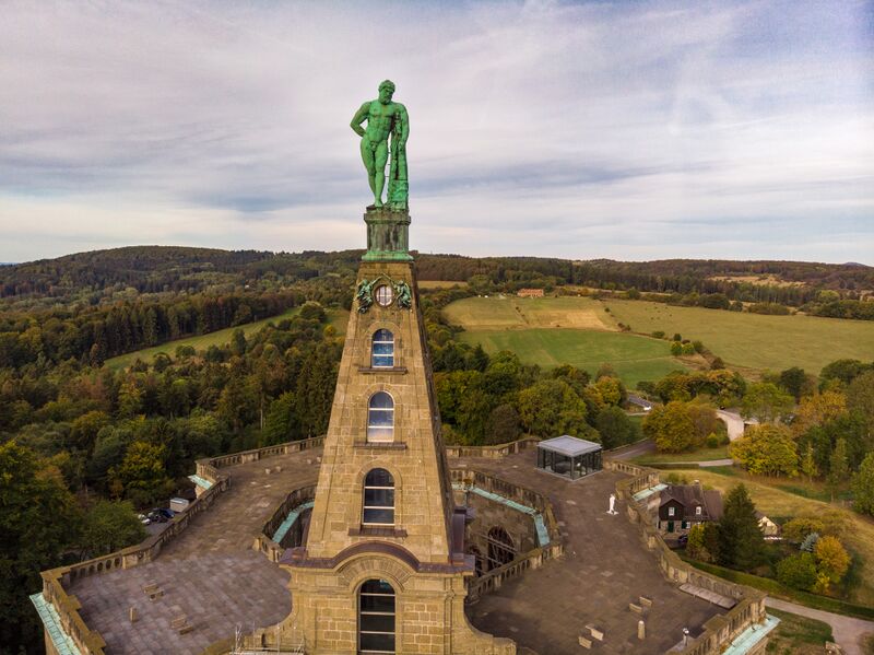 ملف:18-09-26-Kassel-RalfR-DJI 0347.jpg