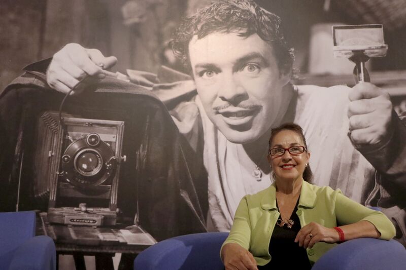 ملف:ROSALÍA VALDÉS.jpg