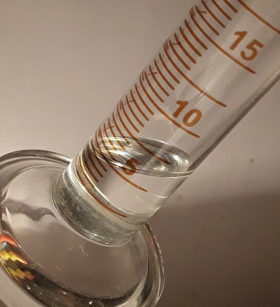 ملف:Benzene sample.jpg