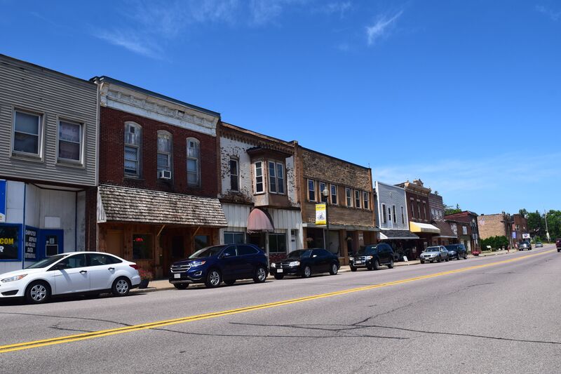 ملف:Downtown Elroy, Wisconsin.jpg