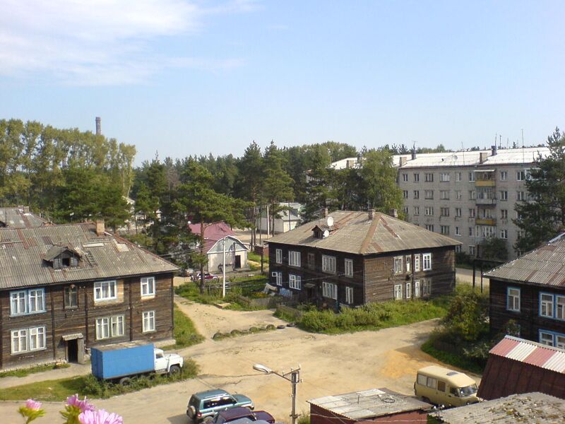 ملف:Sadovaya Street in Vetluzhsky.jpg