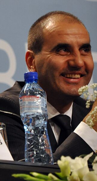 ملف:Tsvetan Tsvetanov 2009 elections.jpg