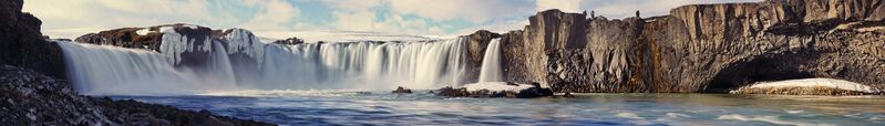 ملف:Waterfall Godafoss (104405185) (cropped).jpeg