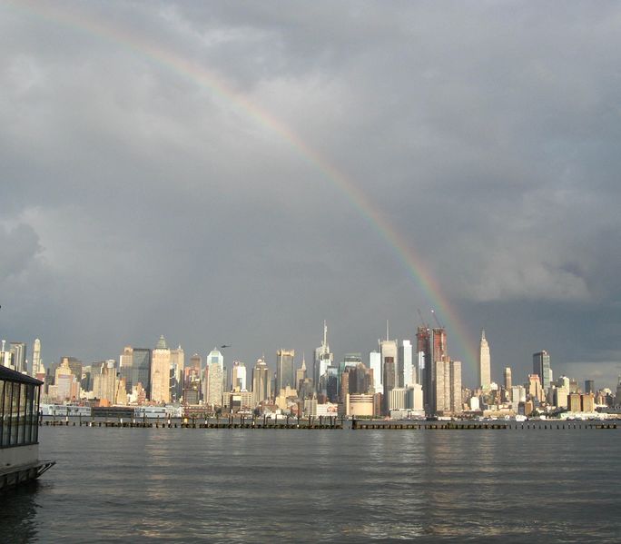 ملف:Midtown Rainbow Weeh jeh.JPG