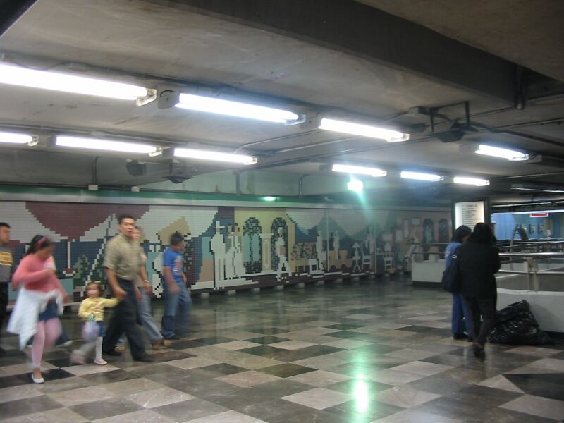 ملف:TileMuralMetroLagunillaDF.JPG
