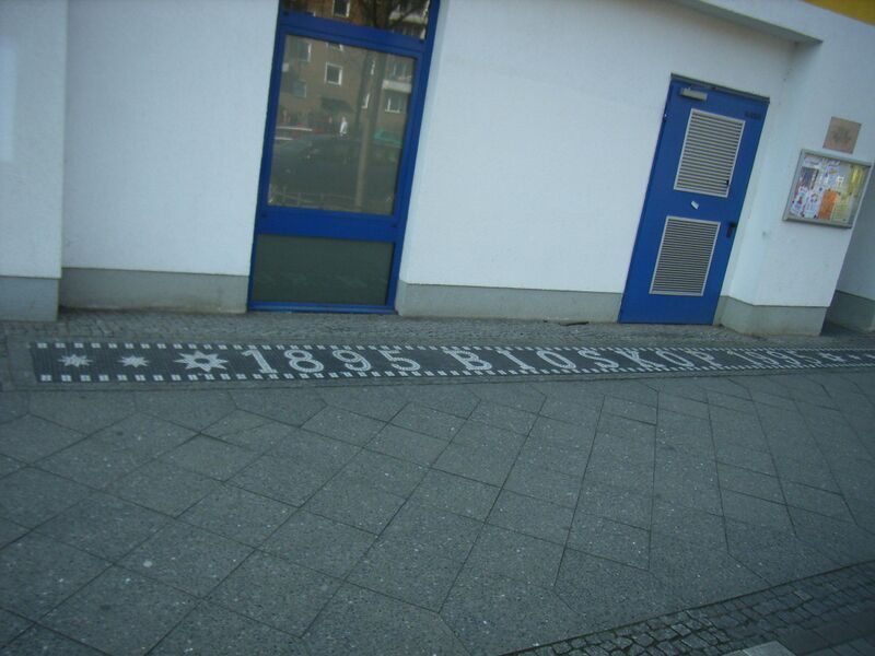 ملف:Berlin Tivoli-Mosaik.JPG