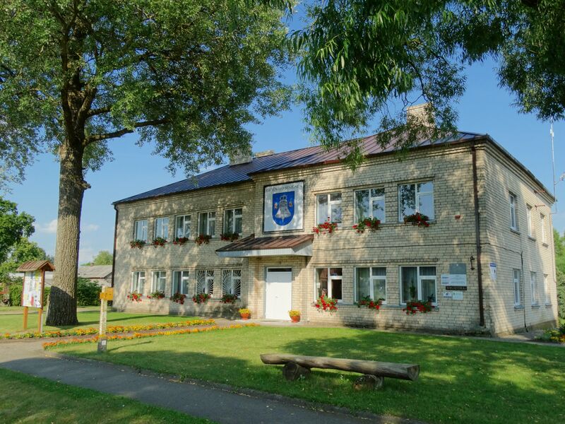 ملف:Gadūnavas, seniūnija.JPG