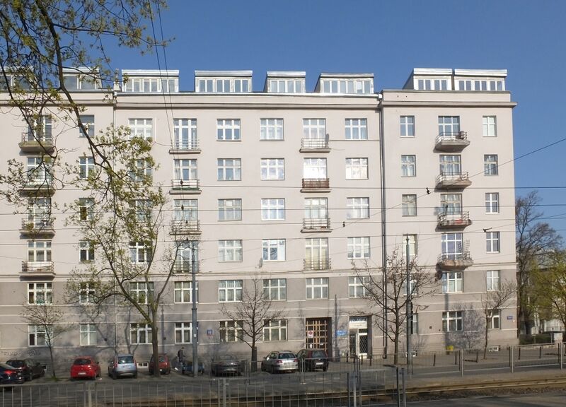 ملف:Grójecka 40.jpg