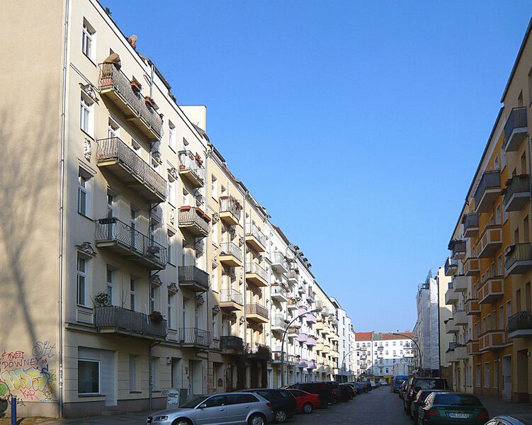 ملف:Heidenfeldstr Friedrichshain110228 AMA fec.jpg