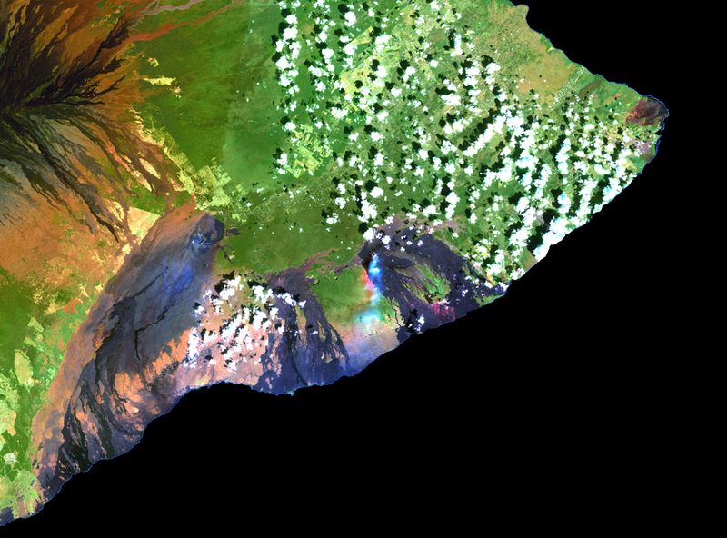 ملف:Kilauea - Landsat mosaic.jpg