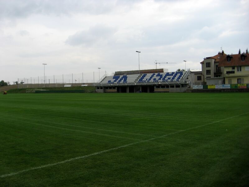 ملف:Líšeň, fotbalové hřiště.jpg