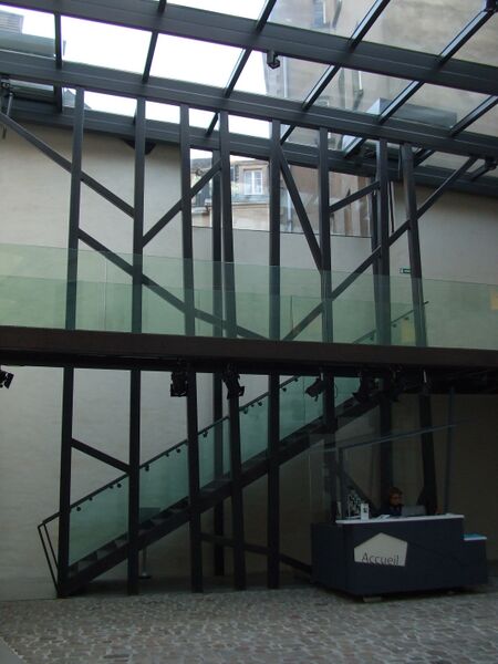 ملف:Passage Sainte-Croix - 1.JPG