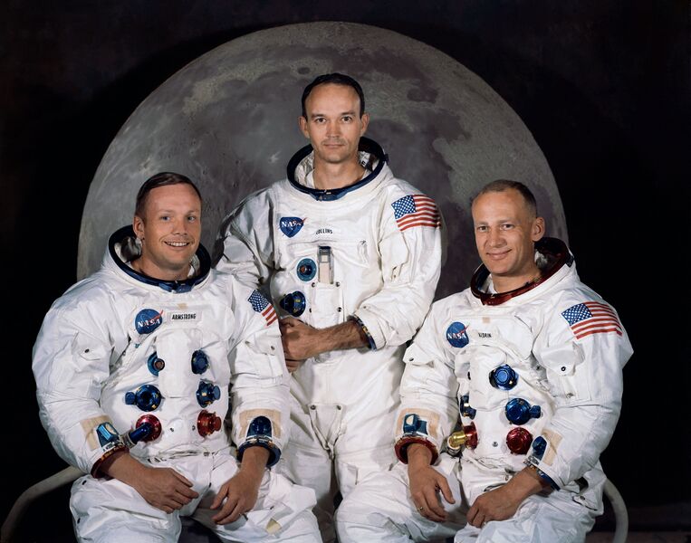 ملف:Apollo 11 Crew.jpg