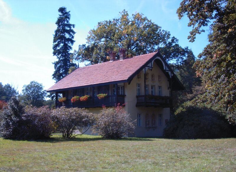 ملف:Kavaliershaus Kromlau.jpg