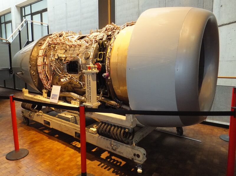 ملف:Rolls-Royce BR700.JPG