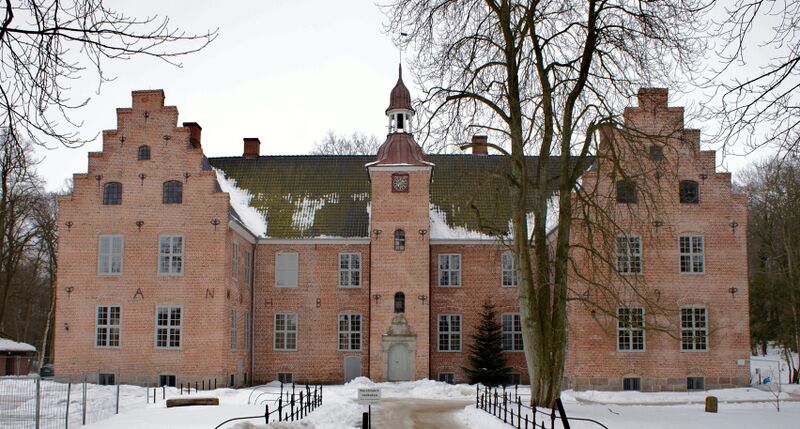 ملف:Schloss Hagen, Hof.JPG