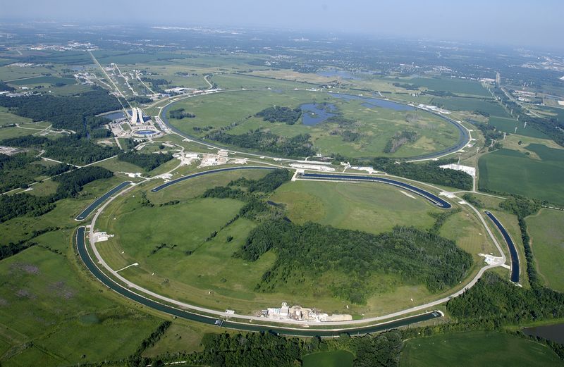 ملف:Fermilab.jpg