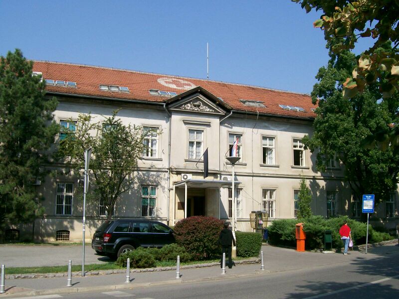 ملف:KB Sestre Milosrdnice Zagreb.jpg